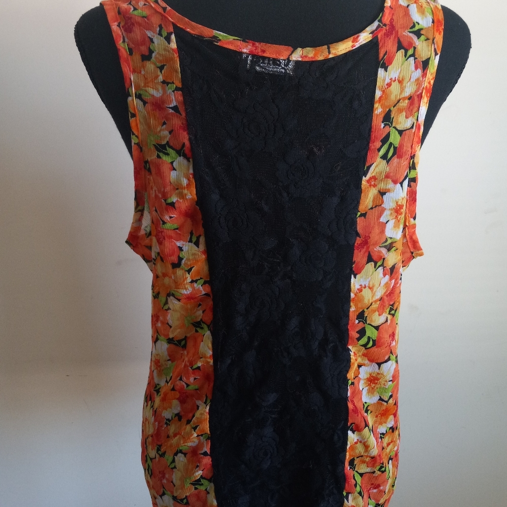Valia Tank Top - Picture 4 of 7